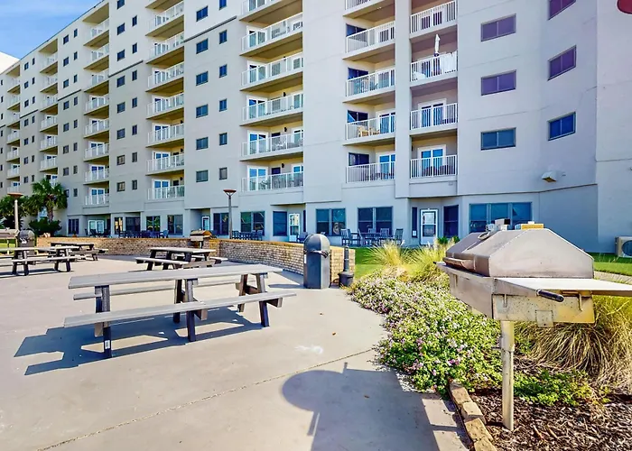 Ocean-view With Pools Fitness Center Access And Golf Holiday home *