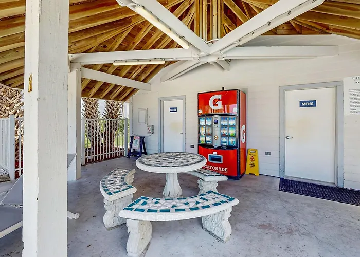 Ocean-view With Pools Fitness Center Access And Golf *